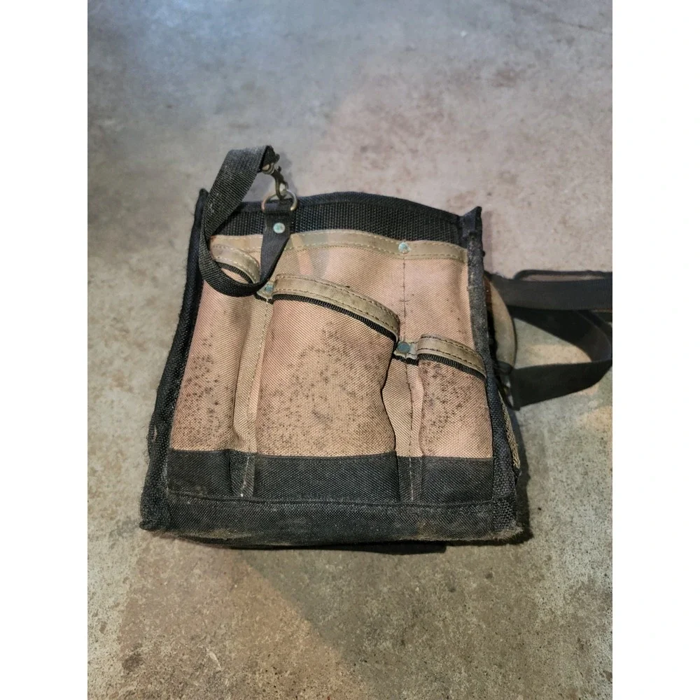 CLC Electrical & Maintenance Tool Bag Pouch With Shoulder Strap 25-Pocket